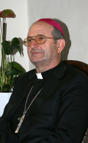Vescovo Adriano Tessarollo